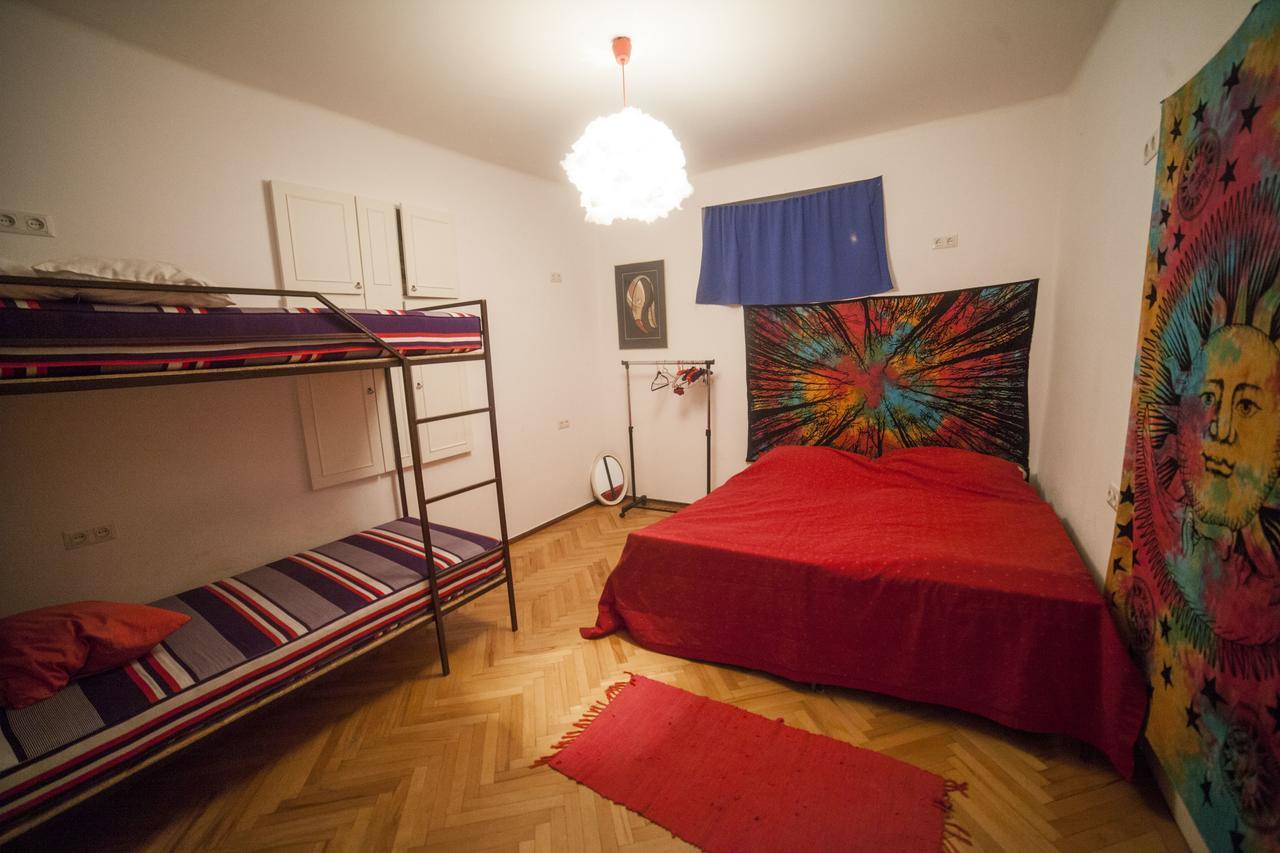 Zgarbi Hostel Τυφλίδα Εξωτερικό φωτογραφία