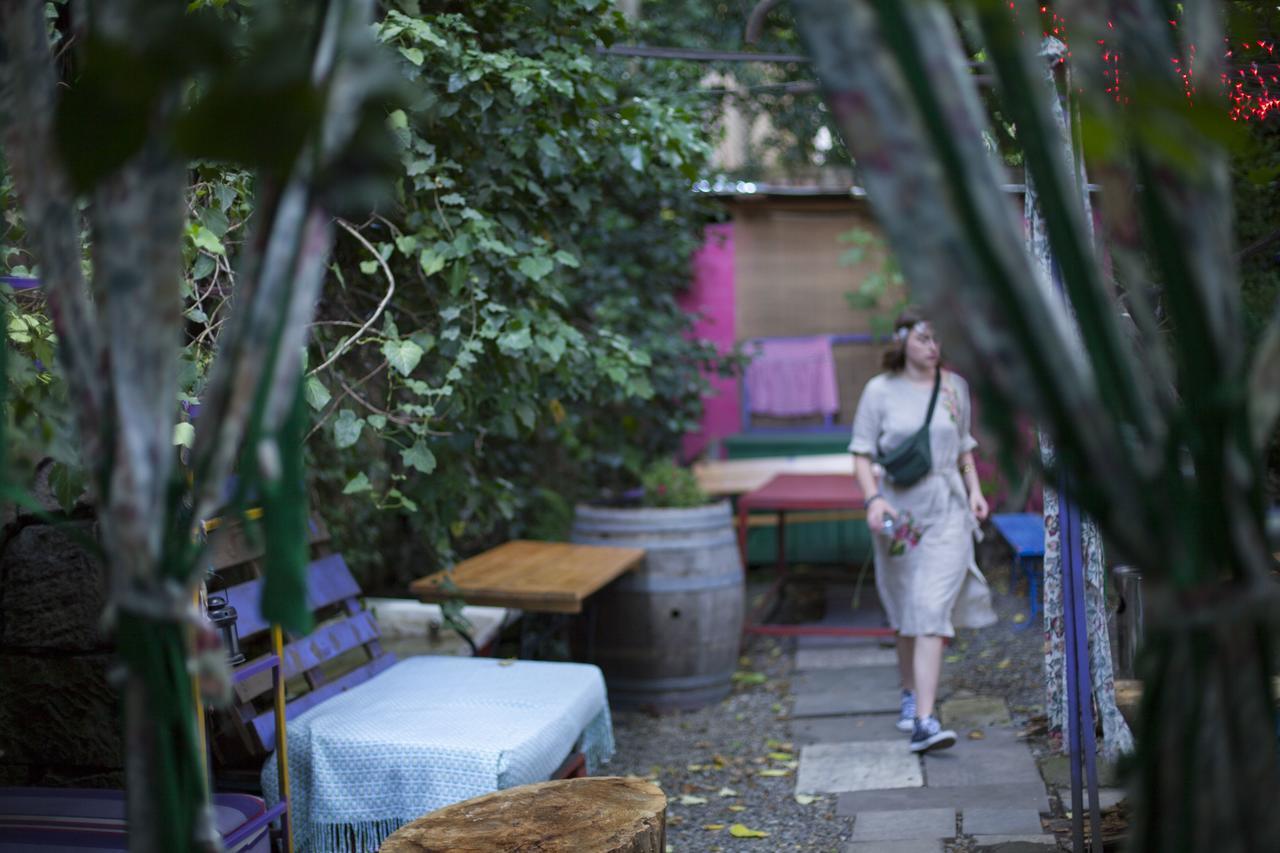 Zgarbi Hostel Τυφλίδα Εξωτερικό φωτογραφία